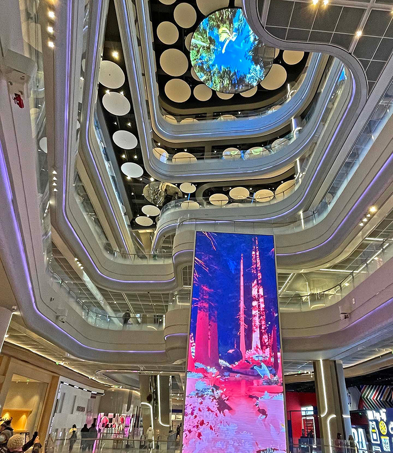 上海西岸凤巢购物中心LED透明屏项目